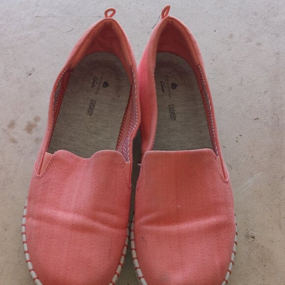 Cloudsteppers Clarks Slip On Soft Cushion Shoes - Picture 4 of 6